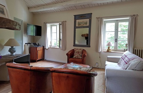Courniou Villa | Luxury country house with heated private pool