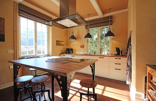 Malberg Villa | Luxury country house with whirlpool, saunas, billiards and cinema in a beautiful area