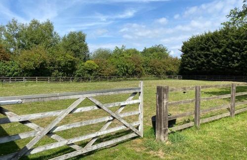 Leyland House | Luxury Country Lodge in Bretherton - Sleeps 4