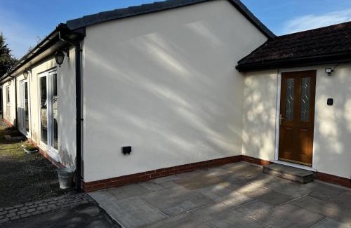 Leyland House | Luxury Country Lodge in Bretherton - Sleeps 4