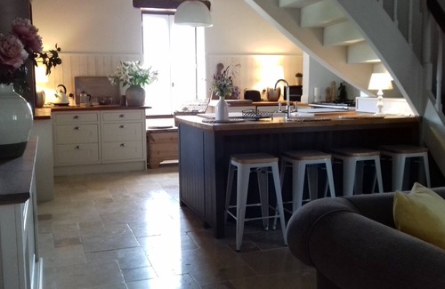 Salles House | Luxury Country Stone Property - stunning views, private heated pool & fab patio!