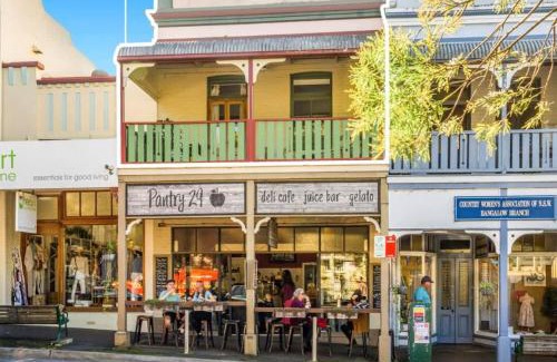Bangalow Apartment | Luxury Couples Stay Bangalow l Nova Escapes