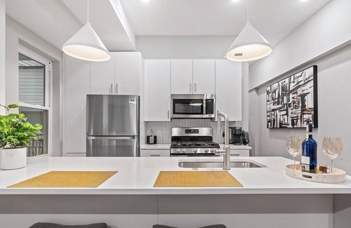 Fairmount Apartment | Luxury & Cozy 1 BR