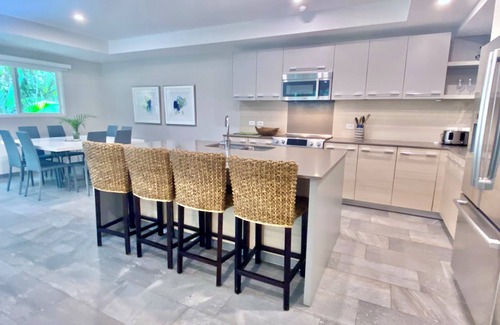 Ballena Condo | Luxury, Comfort, Security & Walk to the Beach to Enjoy the Best of Costa Rica