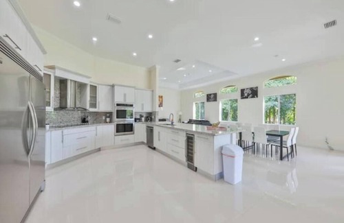 Davie House | Luxury Davie Ranch STR-6114