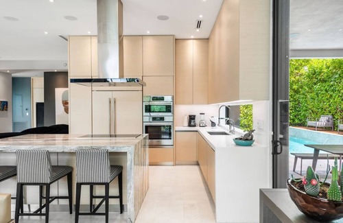 Buena Vista House | Luxury Design District Villa