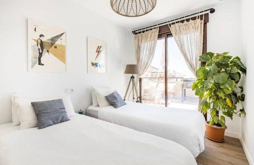 Aguilas Apartment | Luxury Designer Apartment - Unbeatable Sea Views