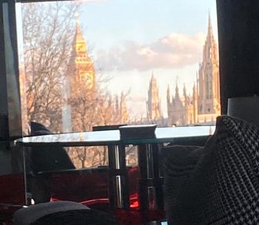 Prince's Apartment | Luxury Designer Apartment River view of Parliament Westminster Big Ben.