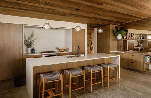 Arch Cape House | Luxury Designer Beachfront Home 3 Bed, 3.5 Bath in Arch Cape, Oregon.