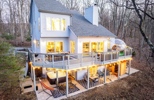 Lyndhurst House | Luxury Designer Home, Dome and Top amenities