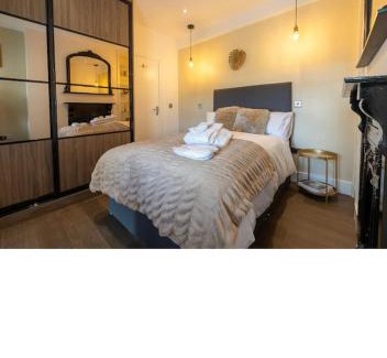Moffat House | Luxury double bedroom en suite