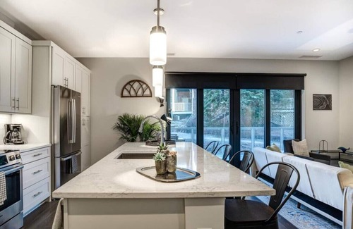 East End - Valley Street Condo | Luxury Downtown Condo City Center