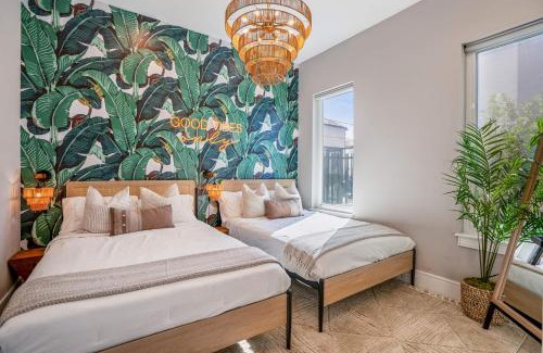 South Central Houston House | Luxury Downtown Getaway with Breathtaking Views