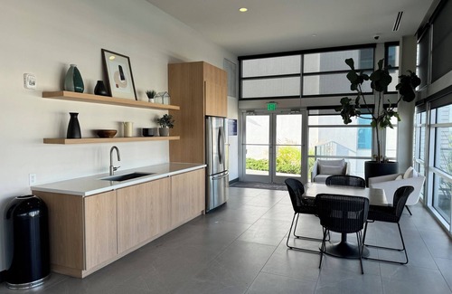 Callahan Apartment | Luxury Downtown Orlando Living!
