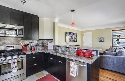 Raynolds Addition House | Luxury Downtown retreat with 360 degree views, connected garage, walkable local