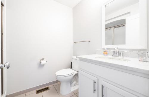 Downtown Cleveland Villa | Luxury Downtown Townhome Unit 7