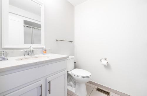 Downtown Cleveland Villa | Luxury Downtown Townhome Unit 7