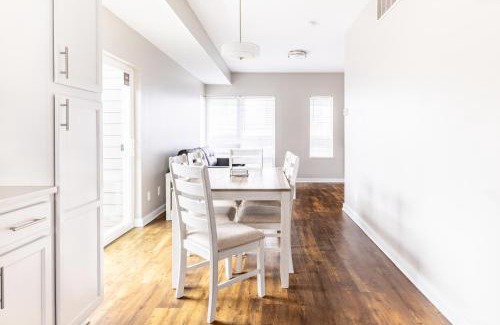 Downtown Cleveland House | Luxury Downtown Townhome Private Garage Unit 3