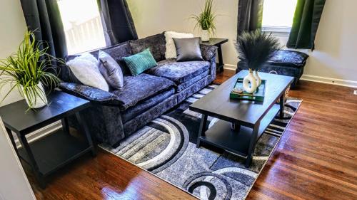South Nashville Apartment | Luxury duplex unit in Nashville Unit A