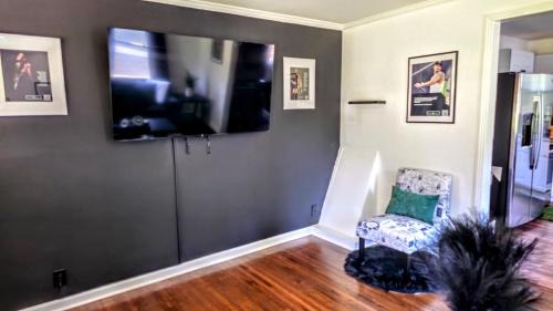 South Nashville Apartment | Luxury duplex unit in Nashville Unit A