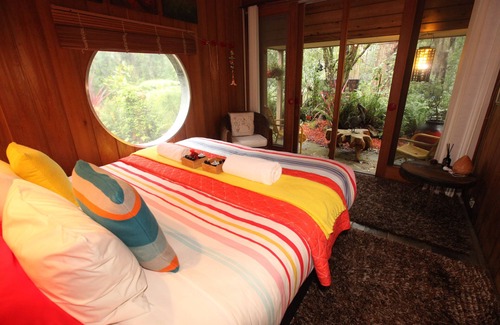 Benwerrin Cabin | LUXURY ECO ACCOMMODATION WITHIN THE OTWAY NATIONAL PARK, GREAT OCEAN ROAD LORNE