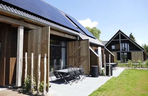 Veessen House | Luxury ecological farm lodge for six people, entirely in a historical style