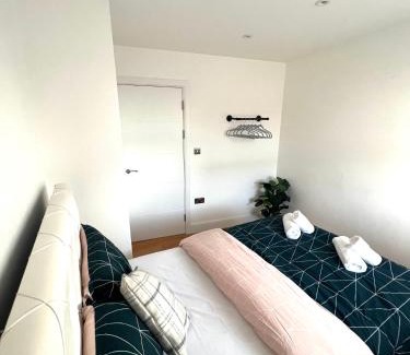 Hackney Apartment | Luxury Entire Flat in City Centre