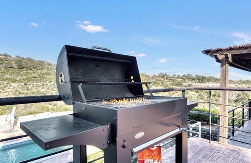 Miraflores de la Sierra Villa | Luxury Stone Villa | Cine for kids | Bbq | Views