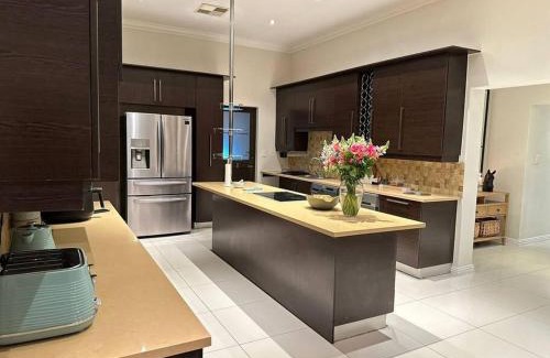 Hartbeespoort House | Luxury Escape - Pecanwood Golf Estate - Hartbeespoort