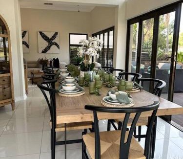 Hartbeespoort House | Luxury Escape - Pecanwood Golf Estate - Hartbeespoort