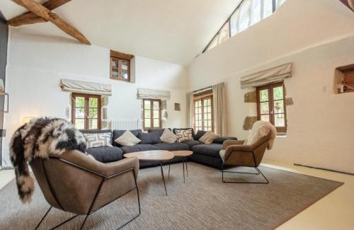 Peyrusse-Grande Villa | Luxury Escape Pool & Sauna