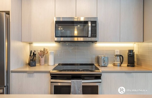 Downtown Edmonton Apartment | Luxury Escape » Sleeps 6 » Ice District » Parking