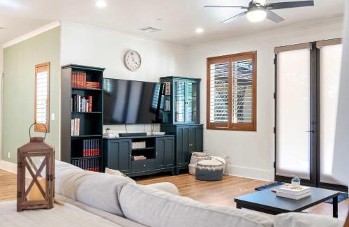 Country Club House | Luxury Escondido Family Oasis with Hot Tub