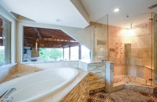 Paleface Park Villa | Luxury Estate by Lake Travis, Private Pool, Grill