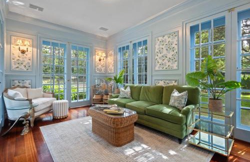 Fairfield House | Luxury Estate Heated Pool - Tennis - Gym - Sauna!