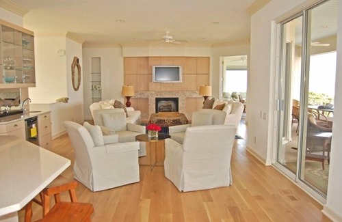 Shell Island House | Luxury Estate on the Ocean -Casa Blanca with Oceanfront HEATED Pool