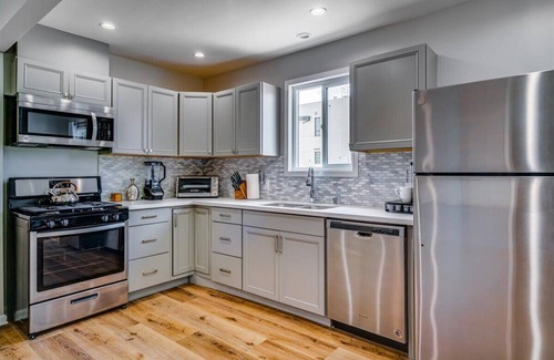 Playa Del Rey Condo | Luxury Executive Beach Rental