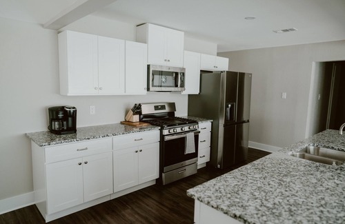Sachse House | Luxury Executive Rental Prime Location Large Fenced Yard