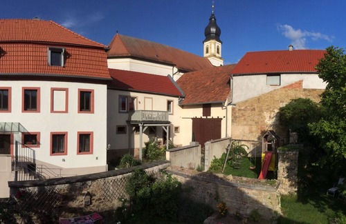 Lengfeld Apartment | Luxury family apartment in a city location and close to nature