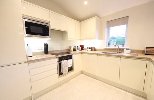 Chale Apartment | Luxury Family Apartment Suite with Sea Views