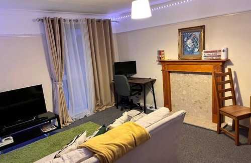 Cramlington Apartment | Luxury family-Friendly vacation home with stunning viewsn