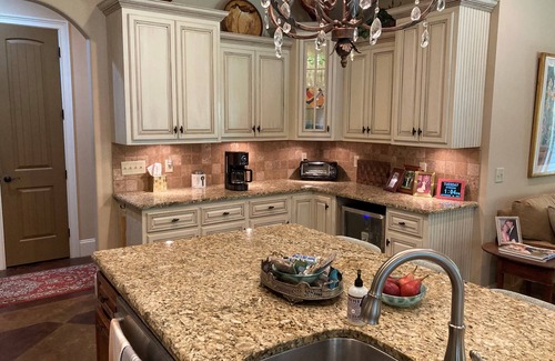 Oxford House | Luxury Family Home Minutes from Campus