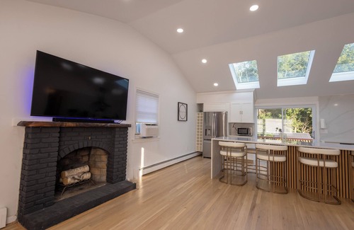 Salem House | Luxury Family Home with Private Yard in Salem- parking included
