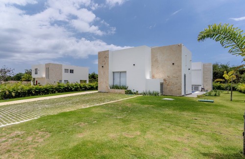 San Pedro de Macoris Villa | Luxury family villa by the beach!