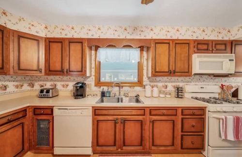 Meadville Other | Luxury Farm Getaway at Sunset Hill