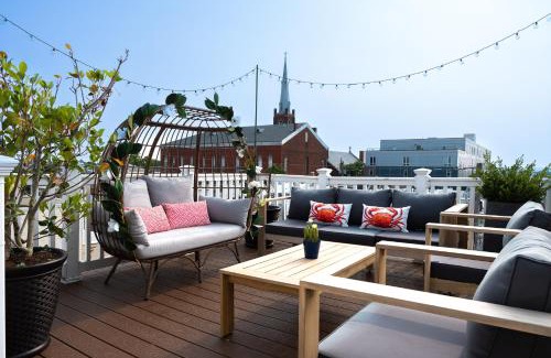 Federal Hill House | Luxury Federal Hill Home with Rooftop & 4 Parking Spots
