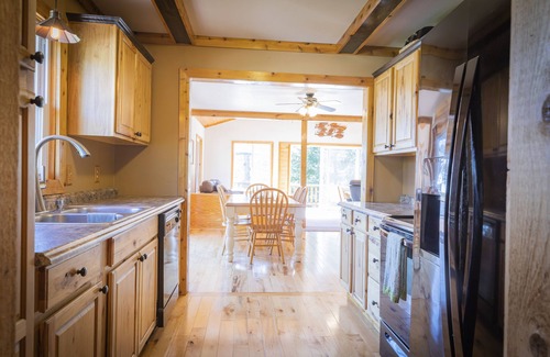 Walker Cabin | Luxury fishing cabin, Best view of the lake with private dock & covered boatslip
