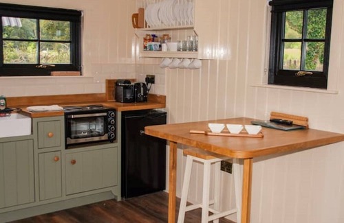 Glenariff Cabin | Luxury Five Person Shepherd Hut
