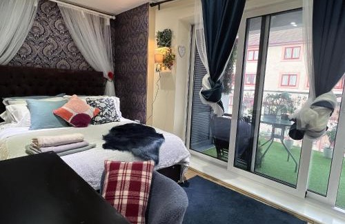 Tower Hamlets Apartment | Luxury flat 4BR in Canary Wharf