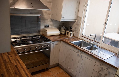 El Medano Villa | Luxury Front line beach villa with beautiful jacuzzi and amazing sea views